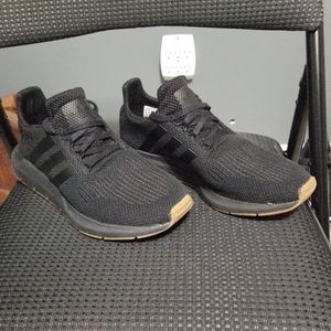 Adidas Originals Swift Run Casual Shoes